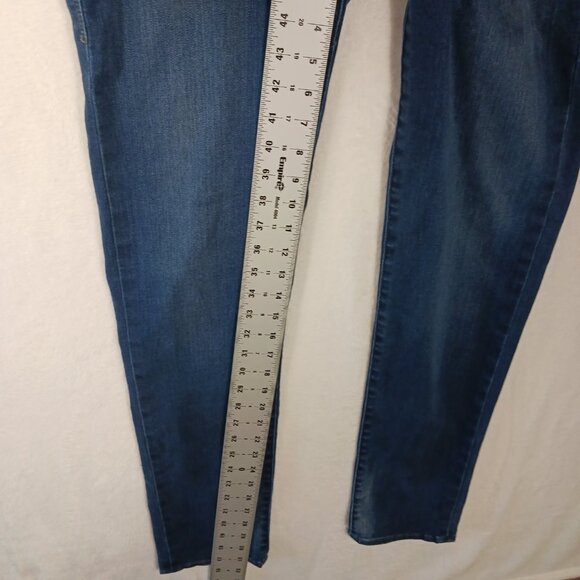 Rock & Republic Berlin Jeans, Size 8M, Straight/Skinny - Picture 13 of 16
